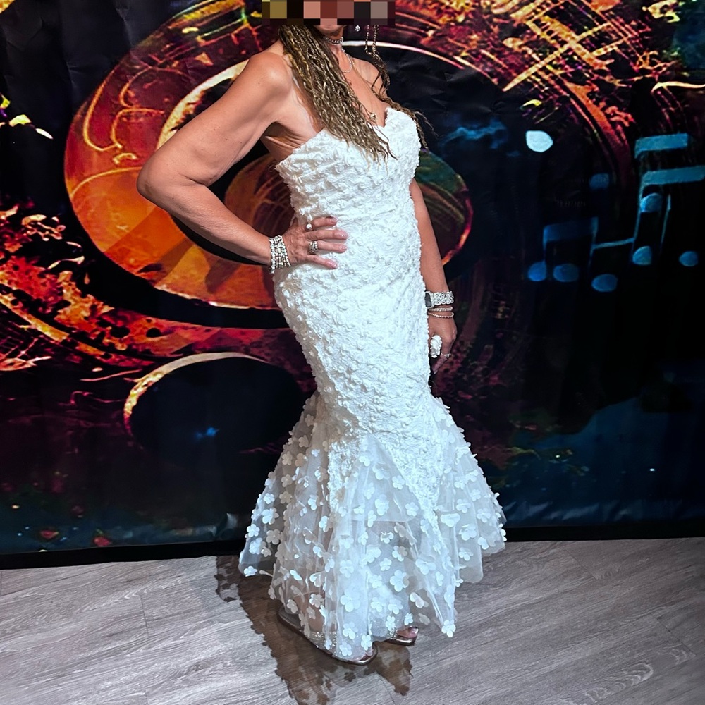 White Party Maxi Dress-WHITE                  Fashion Nova LUXE, (form-fitting)